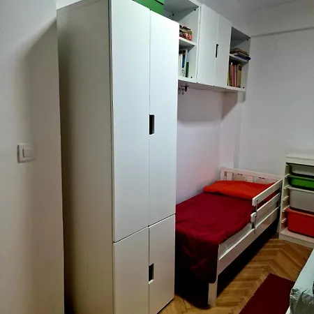 Apartment Bright, Modern - 2 Bedroom *